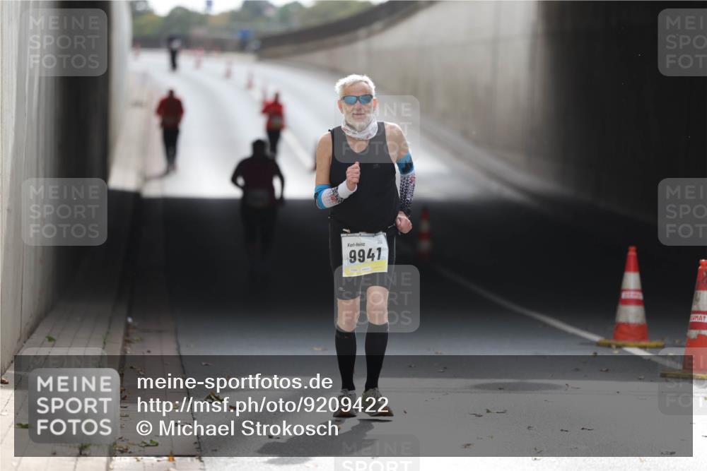 05.10.2025 - 20. swb-Marathon Bremen Michael Strokosch http://msf.ph/oto/9209422 05.10.2025 11:17:34 Laufen 9941 meine-sportfotos.de