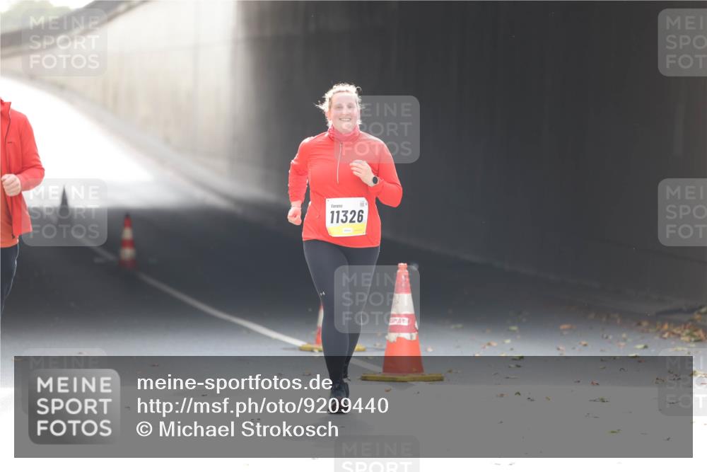 05.10.2025 - 20. swb-Marathon Bremen Michael Strokosch http://msf.ph/oto/9209440 05.10.2025 11:18:04 Laufen 11326 meine-sportfotos.de