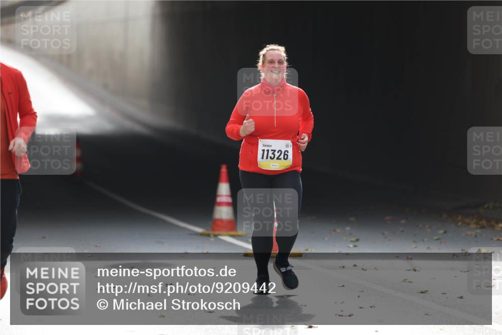 05.10.2025 - 20. swb-Marathon Bremen Michael Strokosch http://msf.ph/oto/9209442 05.10.2025 11:18:05 Laufen 11326 meine-sportfotos.de