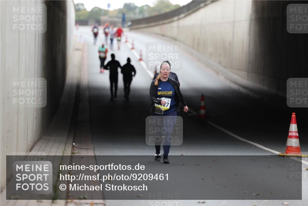 05.10.2025 - 20. swb-Marathon Bremen Michael Strokosch http://msf.ph/oto/9209461 05.10.2025 11:19:14 Laufen 27 meine-sportfotos.de