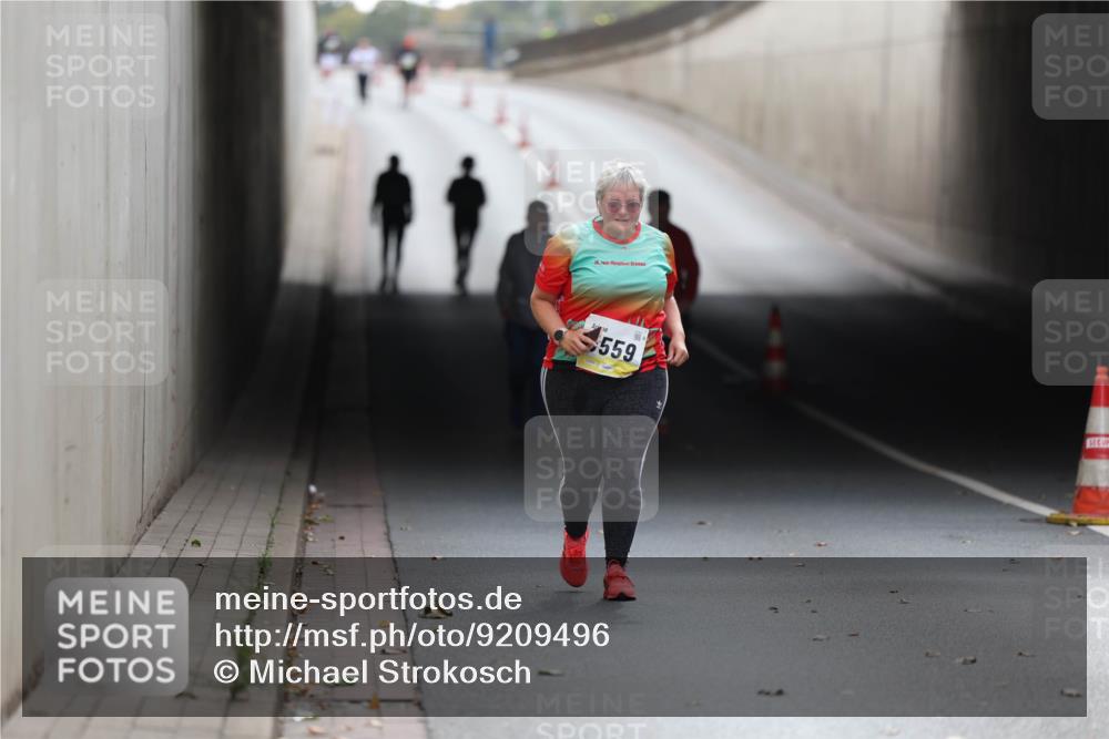 05.10.2025 - 20. swb-Marathon Bremen Michael Strokosch http://msf.ph/oto/9209496 05.10.2025 11:19:52 Laufen 559 meine-sportfotos.de