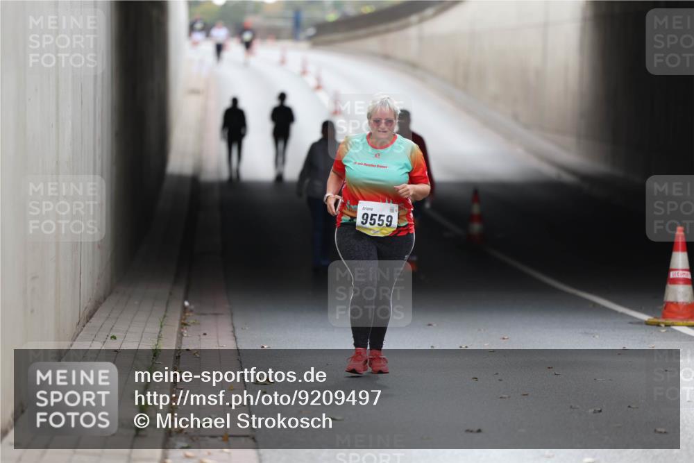 05.10.2025 - 20. swb-Marathon Bremen Michael Strokosch http://msf.ph/oto/9209497 05.10.2025 11:19:52 Laufen 9559 meine-sportfotos.de