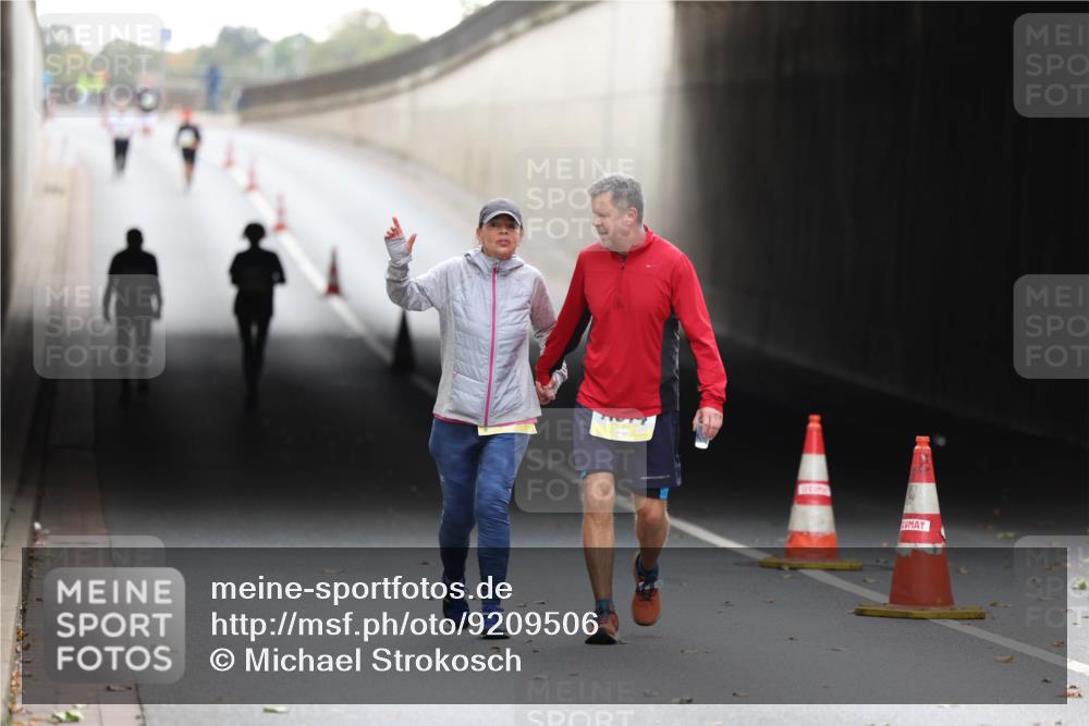 05.10.2025 - 20. swb-Marathon Bremen Michael Strokosch http://msf.ph/oto/9209506 05.10.2025 11:20:03 Laufen  meine-sportfotos.de