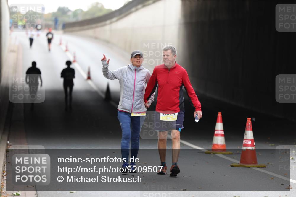05.10.2025 - 20. swb-Marathon Bremen Michael Strokosch http://msf.ph/oto/9209507 05.10.2025 11:20:03 Laufen  meine-sportfotos.de