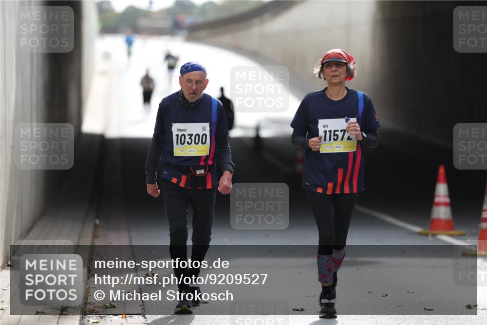 05.10.2025 - 20. swb-Marathon Bremen Michael Strokosch http://msf.ph/oto/9209527 05.10.2025 11:20:28 Laufen 4, 10300, 11572 meine-sportfotos.de