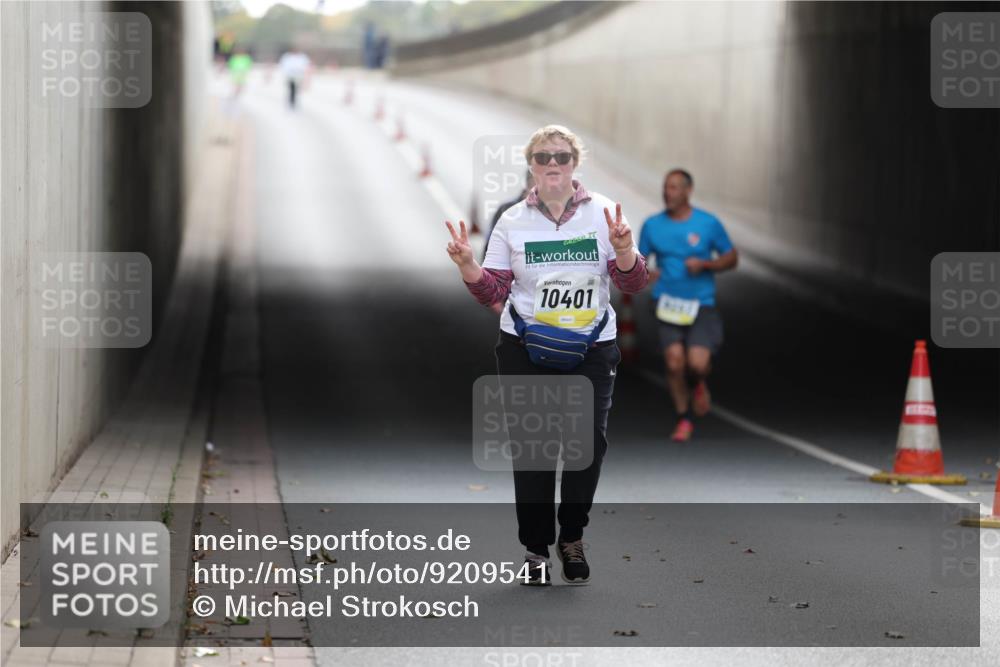 05.10.2025 - 20. swb-Marathon Bremen Michael Strokosch http://msf.ph/oto/9209541 05.10.2025 11:21:03 Laufen 10401 meine-sportfotos.de