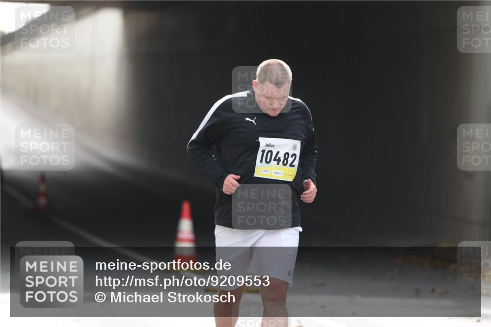 05.10.2025 - 20. swb-Marathon Bremen Michael Strokosch http://msf.ph/oto/9209553 05.10.2025 11:21:14 Laufen 10482, 01867 meine-sportfotos.de