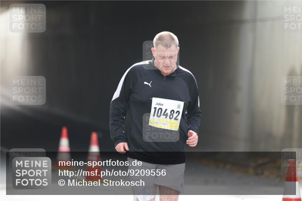 05.10.2025 - 20. swb-Marathon Bremen Michael Strokosch http://msf.ph/oto/9209556 05.10.2025 11:21:15 Laufen 10482, 01867 meine-sportfotos.de