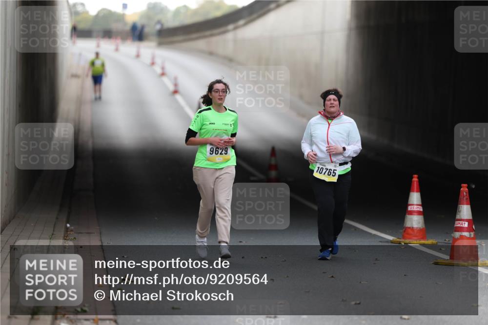05.10.2025 - 20. swb-Marathon Bremen Michael Strokosch http://msf.ph/oto/9209564 05.10.2025 11:22:07 Laufen 9629, 10765 meine-sportfotos.de