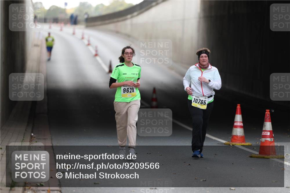 05.10.2025 - 20. swb-Marathon Bremen Michael Strokosch http://msf.ph/oto/9209566 05.10.2025 11:22:08 Laufen 9629, 10765 meine-sportfotos.de