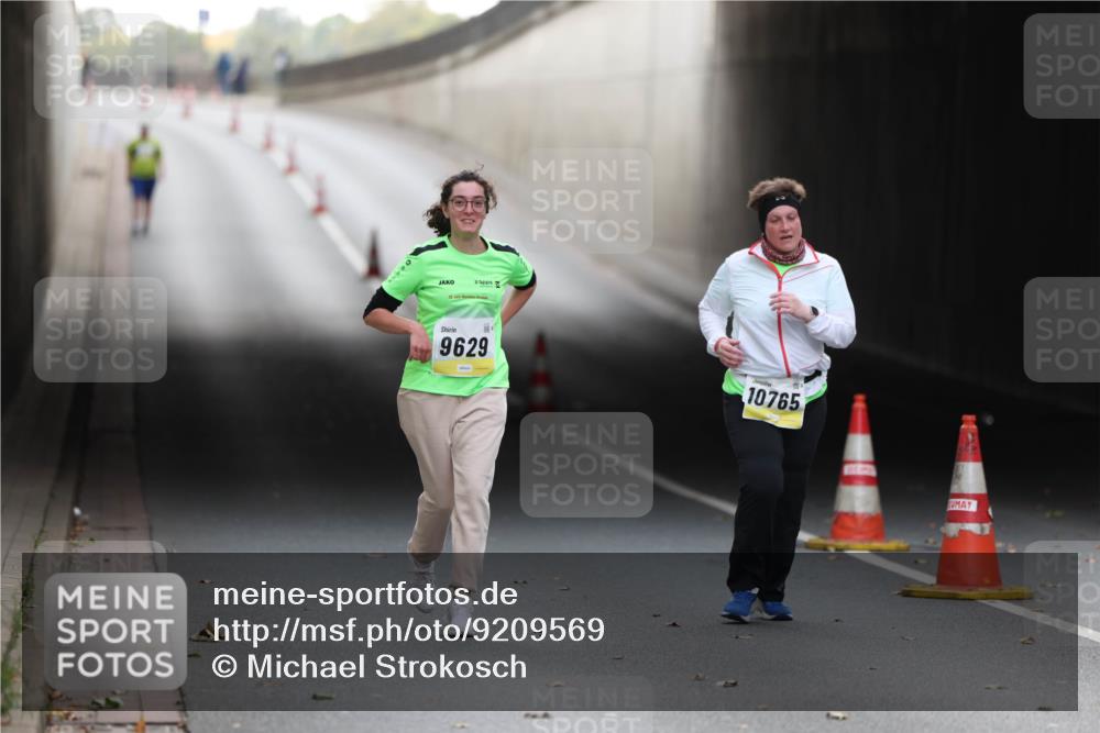 05.10.2025 - 20. swb-Marathon Bremen Michael Strokosch http://msf.ph/oto/9209569 05.10.2025 11:22:09 Laufen 20, 9629, 10765 meine-sportfotos.de