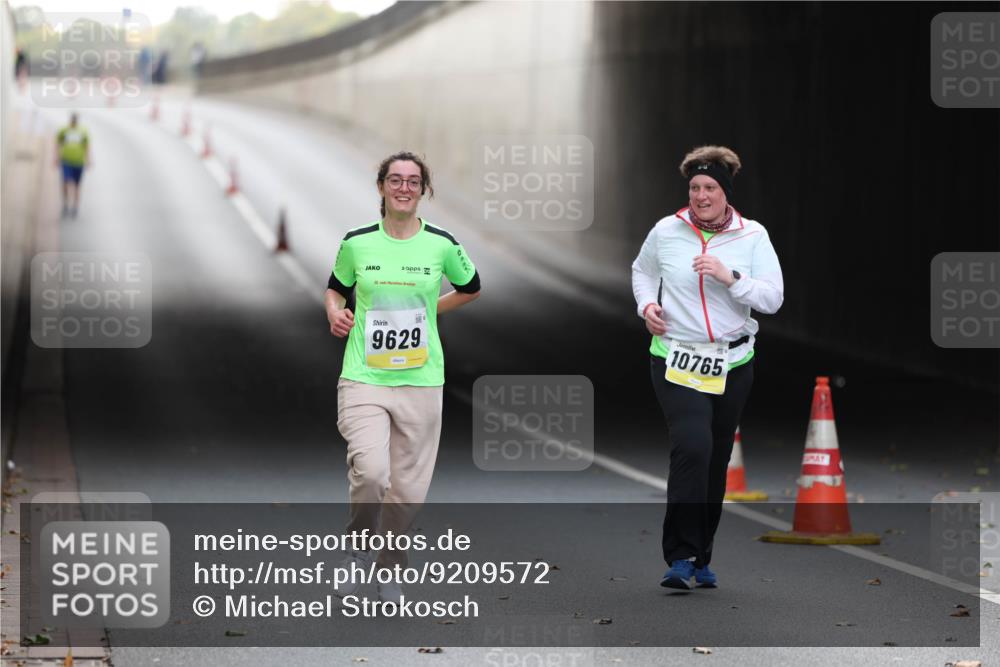05.10.2025 - 20. swb-Marathon Bremen Michael Strokosch http://msf.ph/oto/9209572 05.10.2025 11:22:10 Laufen 2, 20, 9629, 10765 meine-sportfotos.de
