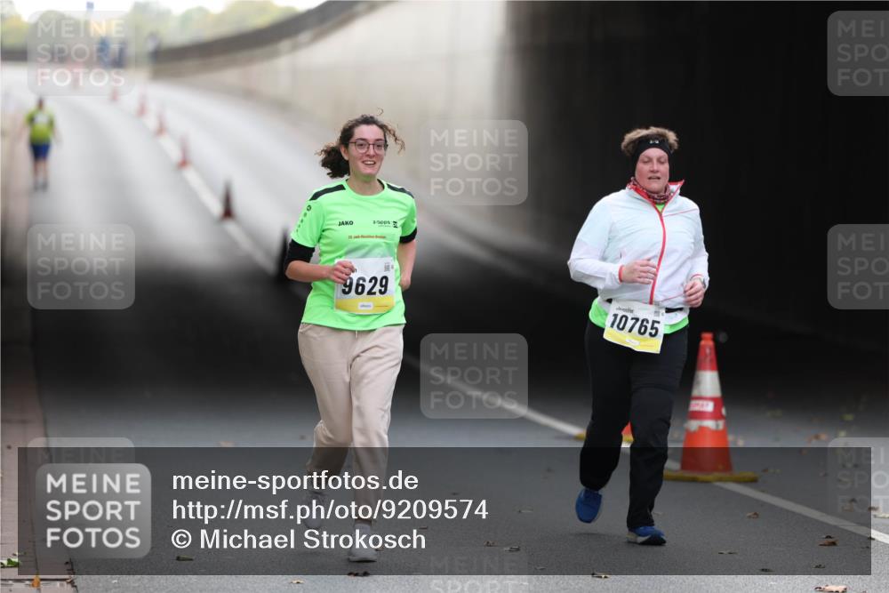 05.10.2025 - 20. swb-Marathon Bremen Michael Strokosch http://msf.ph/oto/9209574 05.10.2025 11:22:10 Laufen 2, 20, 9629, 10765 meine-sportfotos.de