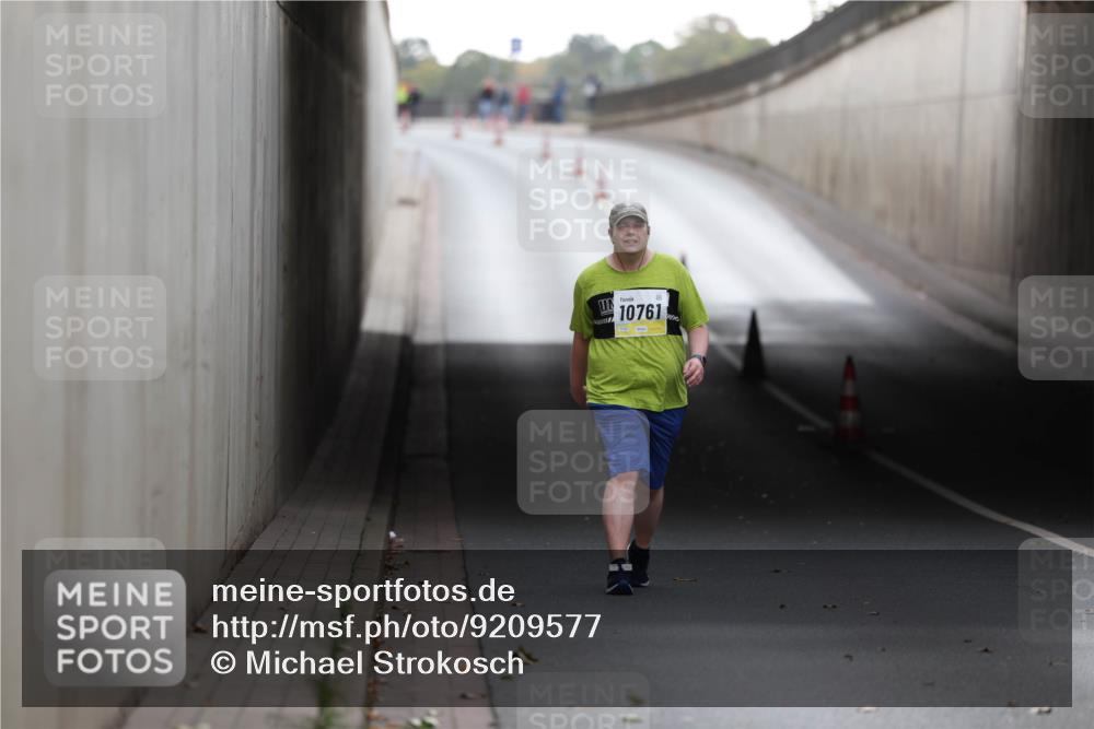05.10.2025 - 20. swb-Marathon Bremen Michael Strokosch http://msf.ph/oto/9209577 05.10.2025 11:22:49 Laufen 10761 meine-sportfotos.de