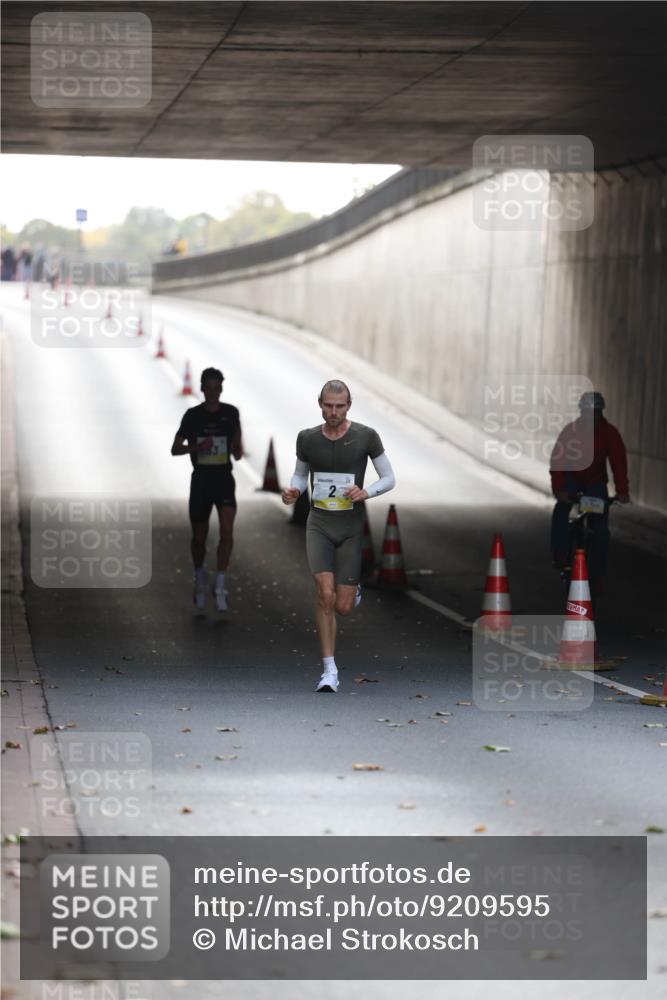 05.10.2025 - 20. swb-Marathon Bremen Michael Strokosch http://msf.ph/oto/9209595 05.10.2025 10:25:14 Laufen  meine-sportfotos.de