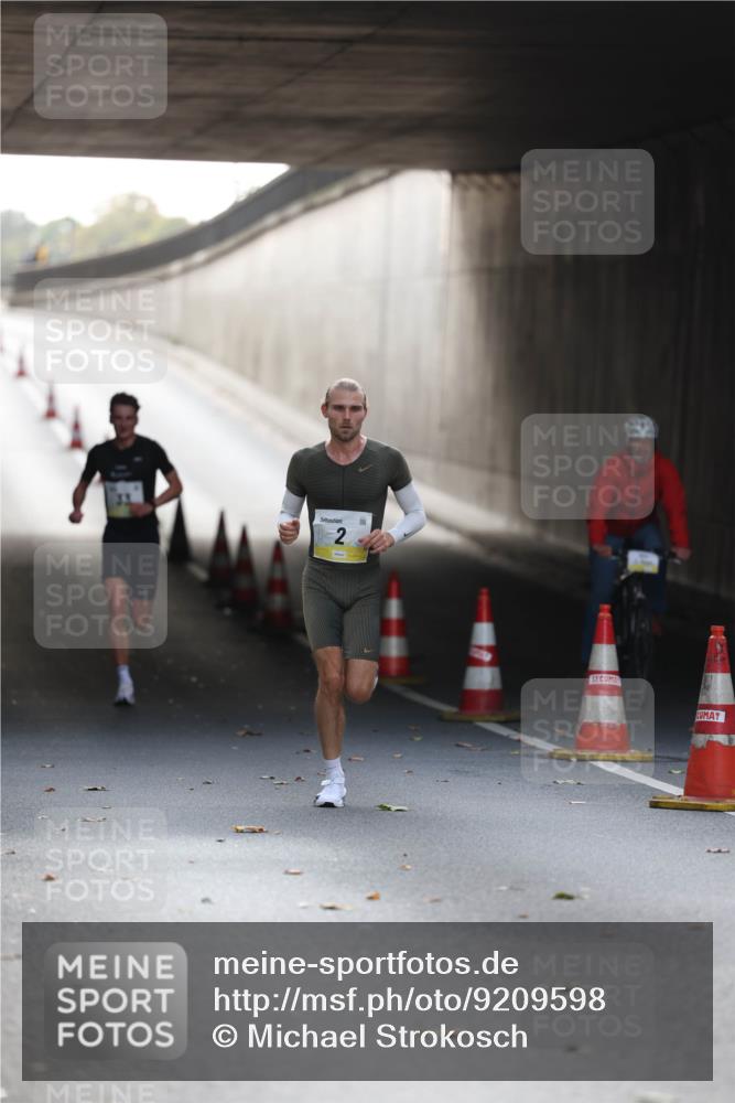 05.10.2025 - 20. swb-Marathon Bremen Michael Strokosch http://msf.ph/oto/9209598 05.10.2025 10:25:16 Laufen  meine-sportfotos.de