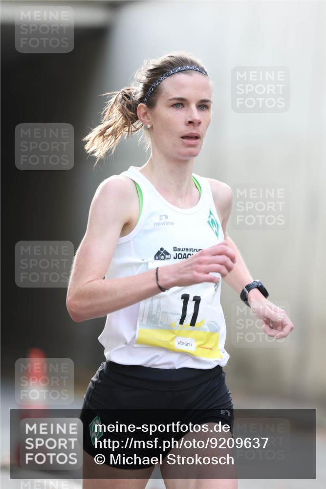 05.10.2025 - 20. swb-Marathon Bremen Michael Strokosch http://msf.ph/oto/9209637 05.10.2025 10:27:01 Laufen 11 meine-sportfotos.de