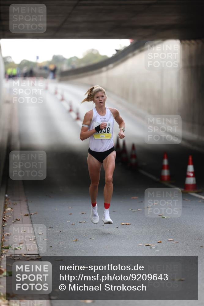 05.10.2025 - 20. swb-Marathon Bremen Michael Strokosch http://msf.ph/oto/9209643 05.10.2025 10:27:26 Laufen 739 meine-sportfotos.de
