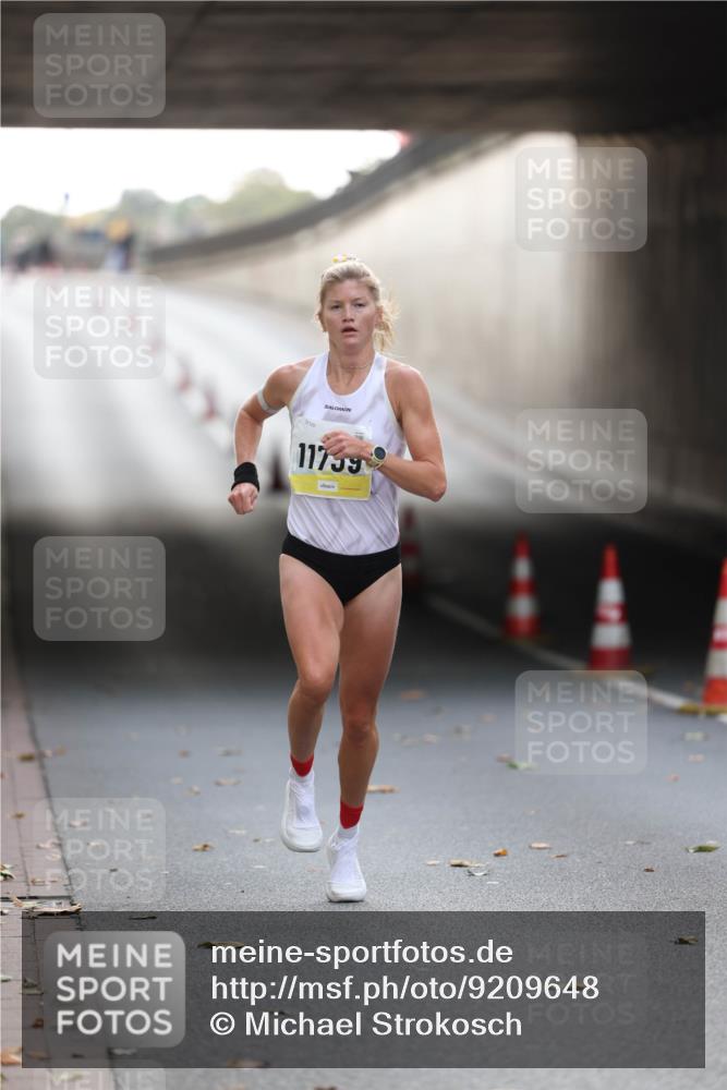 05.10.2025 - 20. swb-Marathon Bremen Michael Strokosch http://msf.ph/oto/9209648 05.10.2025 10:27:27 Laufen 1173 meine-sportfotos.de