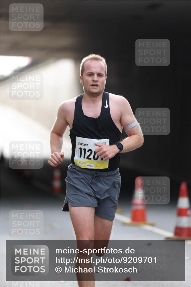 05.10.2025 - 20. swb-Marathon Bremen Michael Strokosch http://msf.ph/oto/9209701 05.10.2025 10:28:29 Laufen 1120, 02469 meine-sportfotos.de