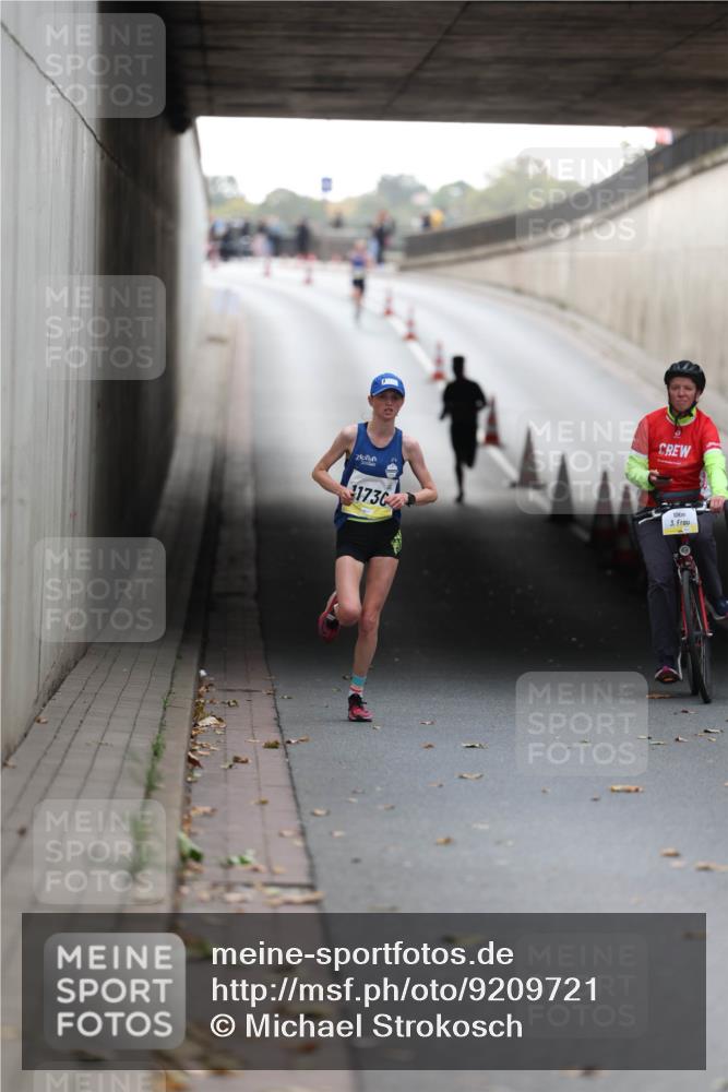 05.10.2025 - 20. swb-Marathon Bremen Michael Strokosch http://msf.ph/oto/9209721 05.10.2025 10:29:04 Laufen 1730, 10, 3 meine-sportfotos.de