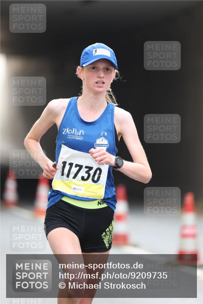 05.10.2025 - 20. swb-Marathon Bremen Michael Strokosch http://msf.ph/oto/9209735 05.10.2025 10:29:09 Laufen 11730 meine-sportfotos.de