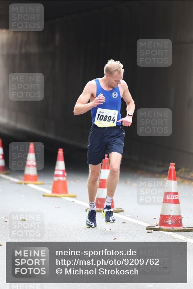 05.10.2025 - 20. swb-Marathon Bremen Michael Strokosch http://msf.ph/oto/9209762 05.10.2025 10:29:29 Laufen 10894, 02477 meine-sportfotos.de