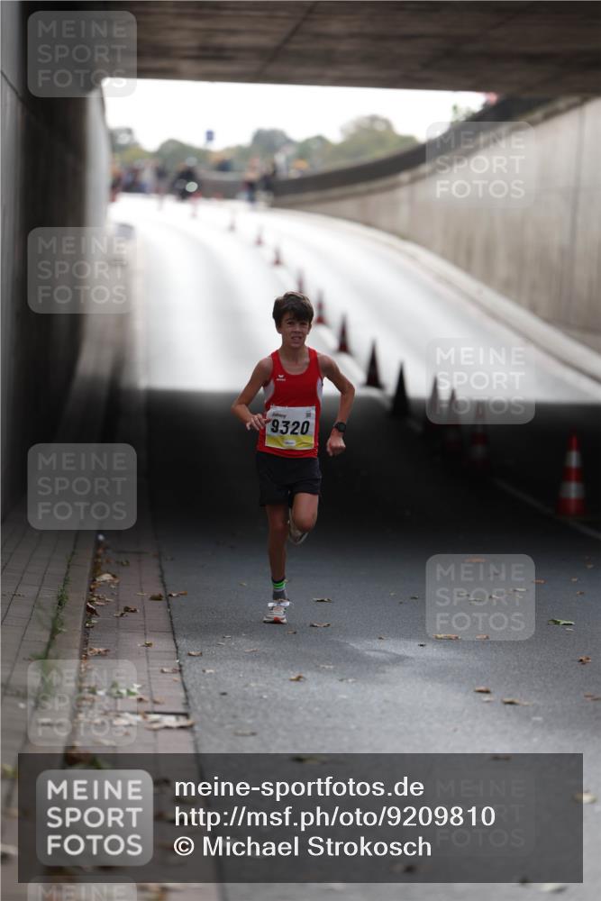 05.10.2025 - 20. swb-Marathon Bremen Michael Strokosch http://msf.ph/oto/9209810 05.10.2025 10:30:10 Laufen 19320 meine-sportfotos.de