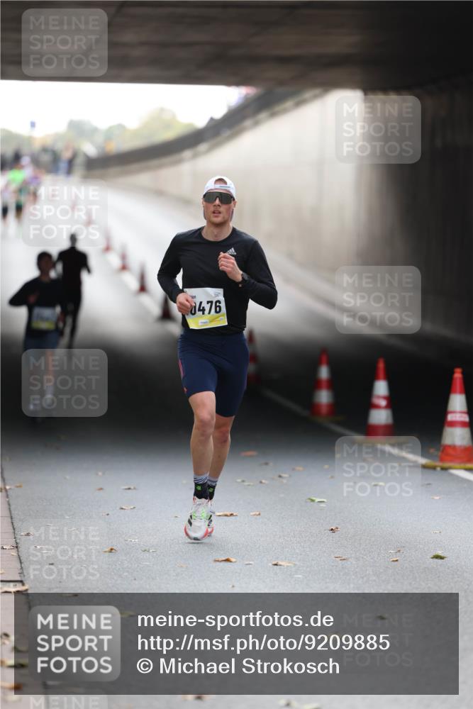 05.10.2025 - 20. swb-Marathon Bremen Michael Strokosch http://msf.ph/oto/9209885 05.10.2025 10:31:23 Laufen 8476 meine-sportfotos.de