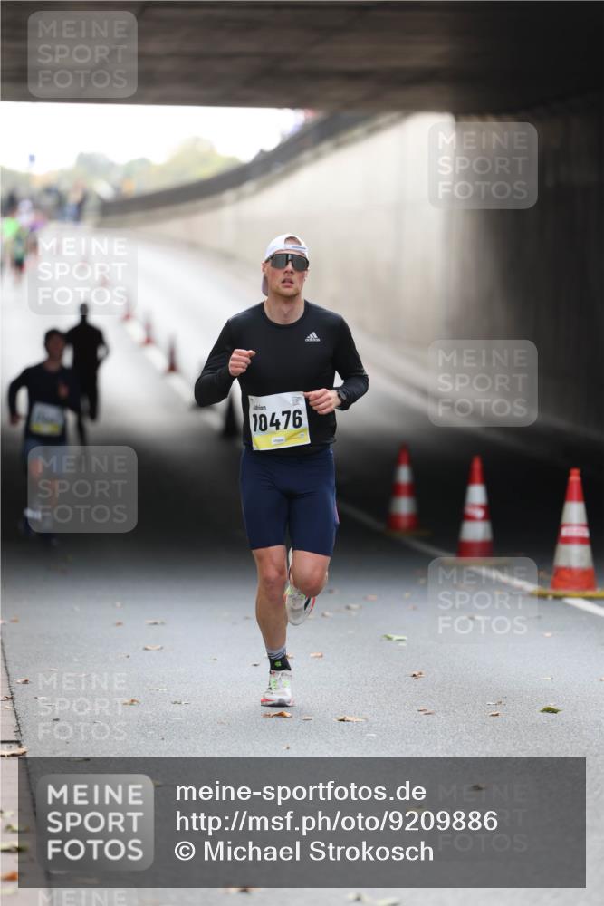 05.10.2025 - 20. swb-Marathon Bremen Michael Strokosch http://msf.ph/oto/9209886 05.10.2025 10:31:23 Laufen 10476 meine-sportfotos.de
