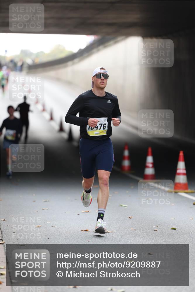 05.10.2025 - 20. swb-Marathon Bremen Michael Strokosch http://msf.ph/oto/9209887 05.10.2025 10:31:23 Laufen 10476 meine-sportfotos.de