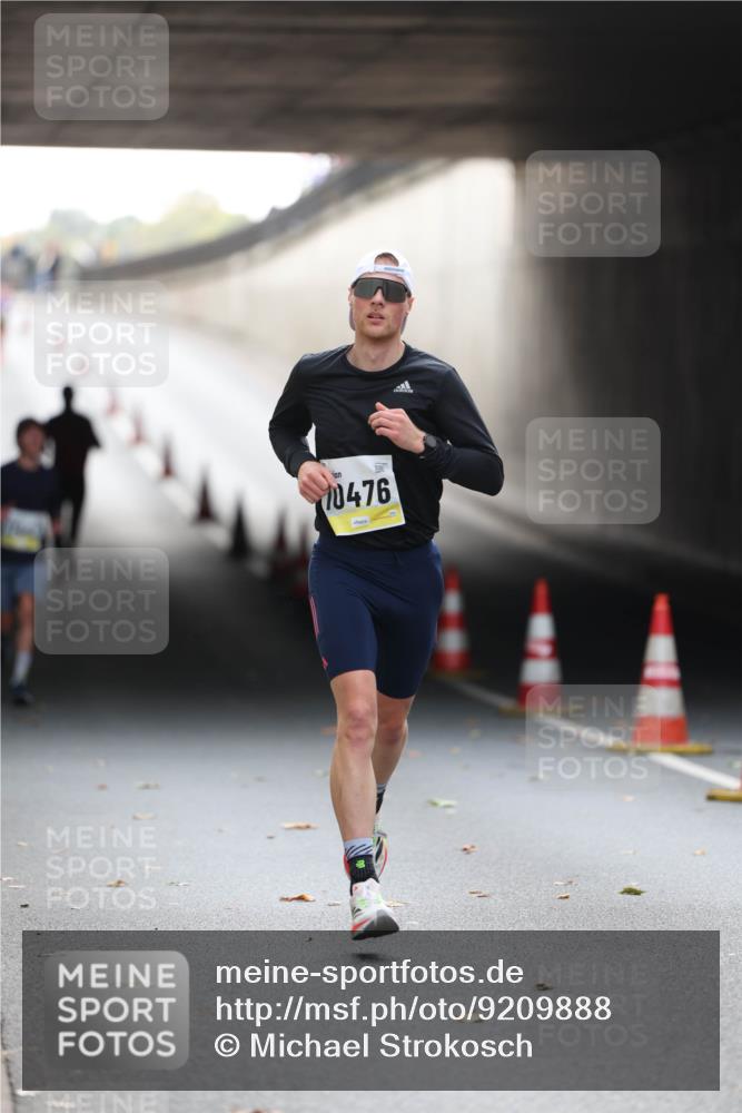 05.10.2025 - 20. swb-Marathon Bremen Michael Strokosch http://msf.ph/oto/9209888 05.10.2025 10:31:23 Laufen 10476 meine-sportfotos.de