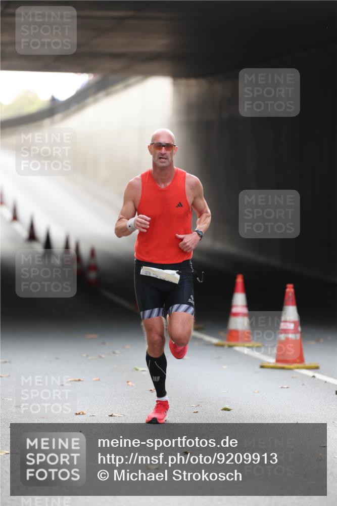 05.10.2025 - 20. swb-Marathon Bremen Michael Strokosch http://msf.ph/oto/9209913 05.10.2025 10:31:32 Laufen  meine-sportfotos.de