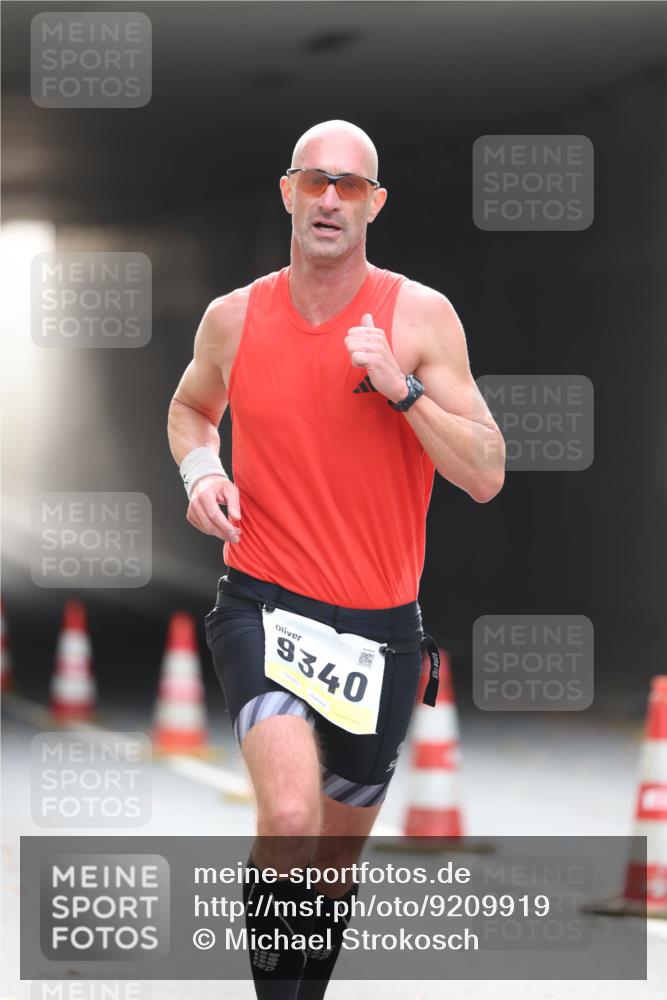 05.10.2025 - 20. swb-Marathon Bremen Michael Strokosch http://msf.ph/oto/9209919 05.10.2025 10:31:34 Laufen 9340, 02300 meine-sportfotos.de