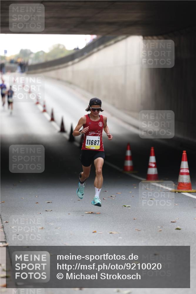 05.10.2025 - 20. swb-Marathon Bremen Michael Strokosch http://msf.ph/oto/9210020 05.10.2025 10:32:31 Laufen 11687 meine-sportfotos.de