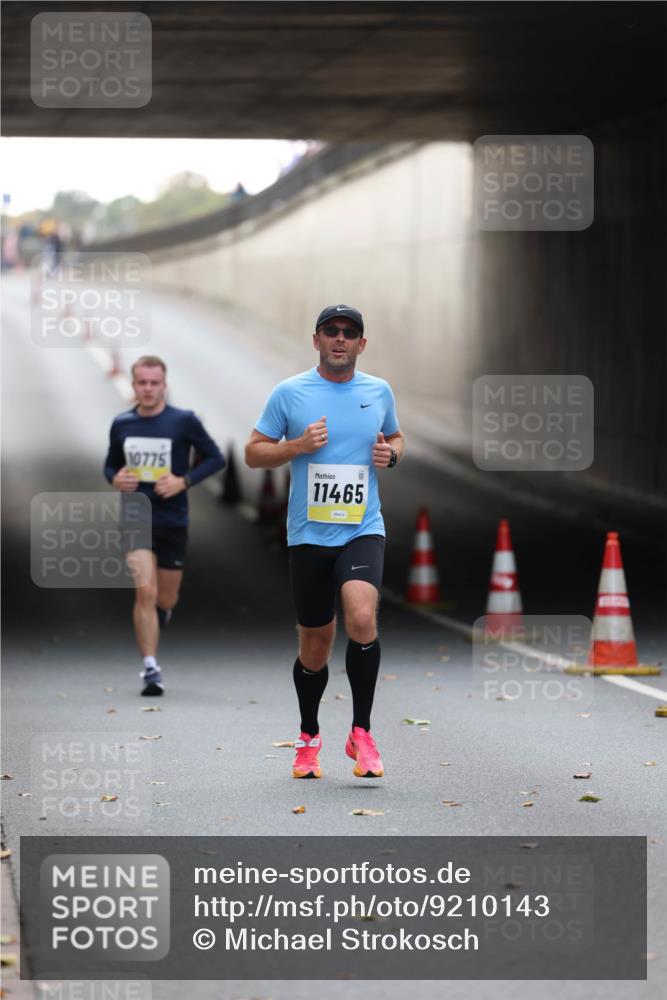05.10.2025 - 20. swb-Marathon Bremen Michael Strokosch http://msf.ph/oto/9210143 05.10.2025 10:33:42 Laufen 10775, 11465 meine-sportfotos.de
