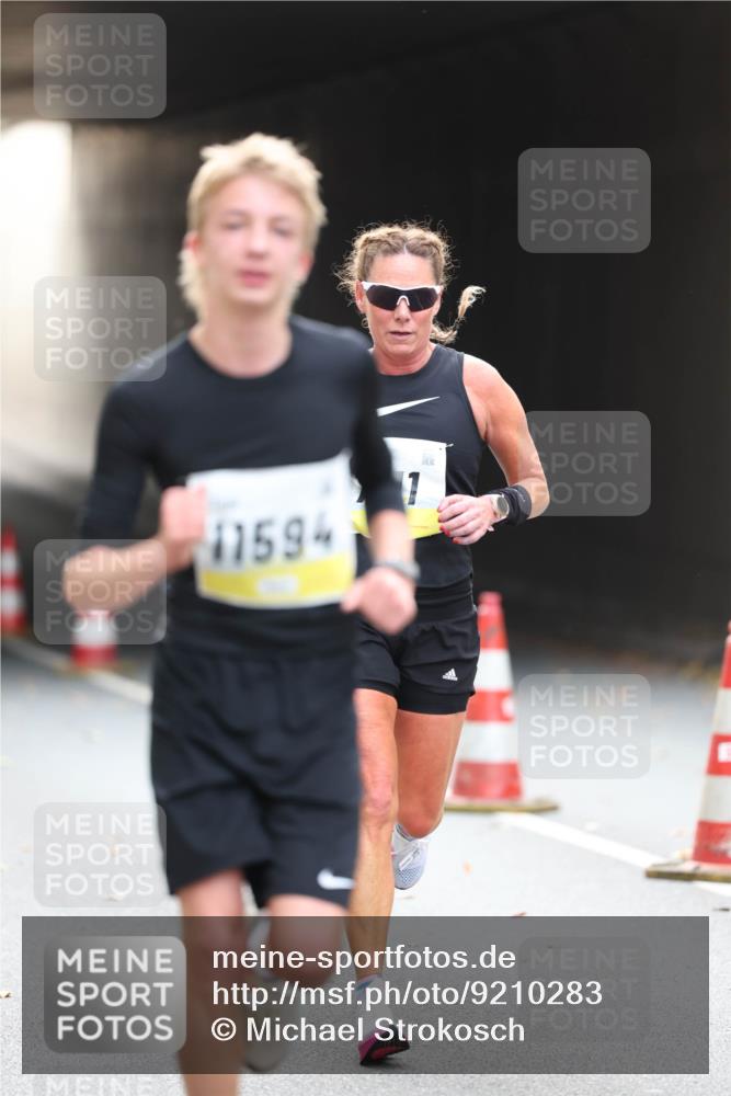 05.10.2025 - 20. swb-Marathon Bremen Michael Strokosch http://msf.ph/oto/9210283 05.10.2025 10:35:00 Laufen 11594 meine-sportfotos.de