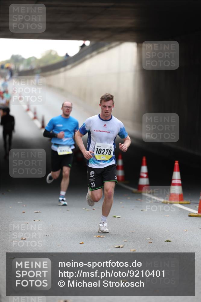 05.10.2025 - 20. swb-Marathon Bremen Michael Strokosch http://msf.ph/oto/9210401 05.10.2025 10:35:54 Laufen 18, 23, 31, 10276 meine-sportfotos.de