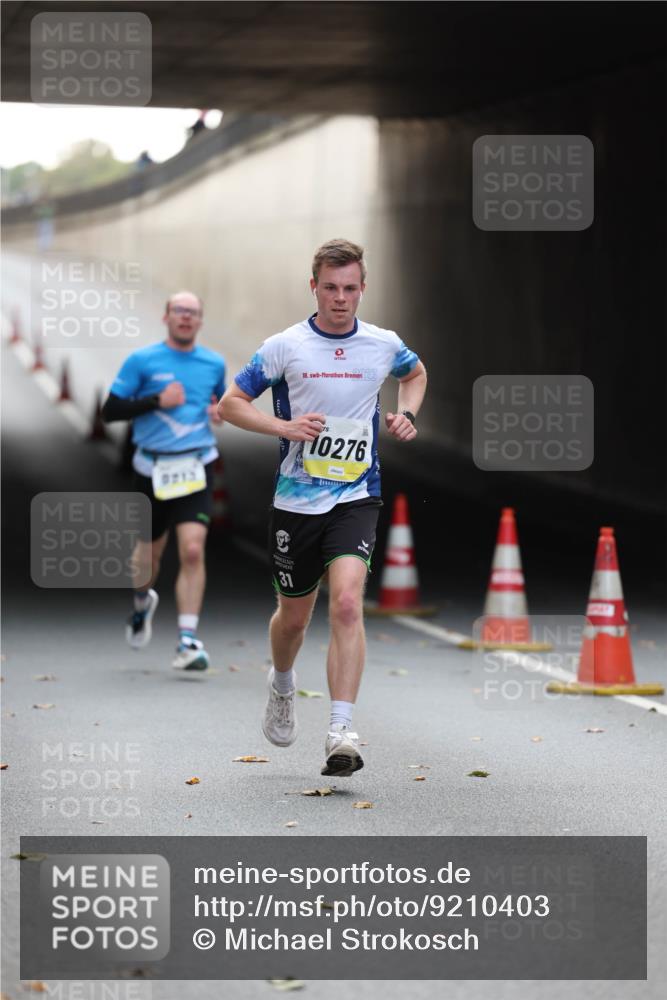 05.10.2025 - 20. swb-Marathon Bremen Michael Strokosch http://msf.ph/oto/9210403 05.10.2025 10:35:55 Laufen 18, 23, 0713, 10276, 31 meine-sportfotos.de