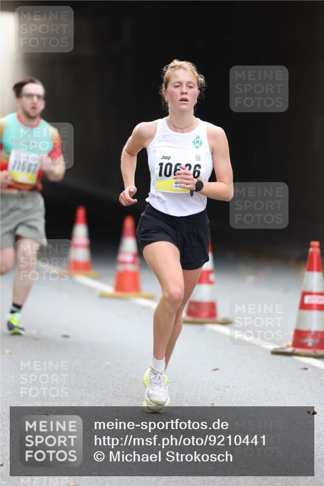 05.10.2025 - 20. swb-Marathon Bremen Michael Strokosch http://msf.ph/oto/9210441 05.10.2025 10:36:12 Laufen 5, 10626 meine-sportfotos.de