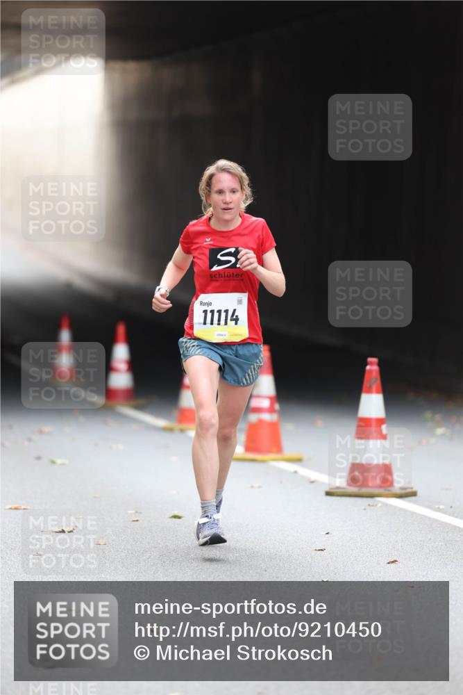 05.10.2025 - 20. swb-Marathon Bremen Michael Strokosch http://msf.ph/oto/9210450 05.10.2025 10:36:15 Laufen 11114 meine-sportfotos.de