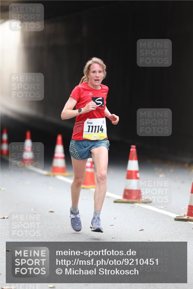 05.10.2025 - 20. swb-Marathon Bremen Michael Strokosch http://msf.ph/oto/9210451 05.10.2025 10:36:15 Laufen 11114 meine-sportfotos.de