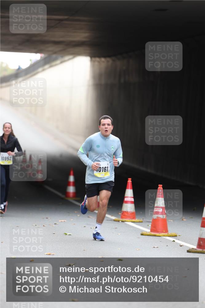 05.10.2025 - 20. swb-Marathon Bremen Michael Strokosch http://msf.ph/oto/9210454 05.10.2025 10:36:19 Laufen 10952, 0161 meine-sportfotos.de