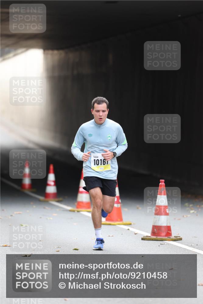 05.10.2025 - 20. swb-Marathon Bremen Michael Strokosch http://msf.ph/oto/9210458 05.10.2025 10:36:21 Laufen 1016 meine-sportfotos.de