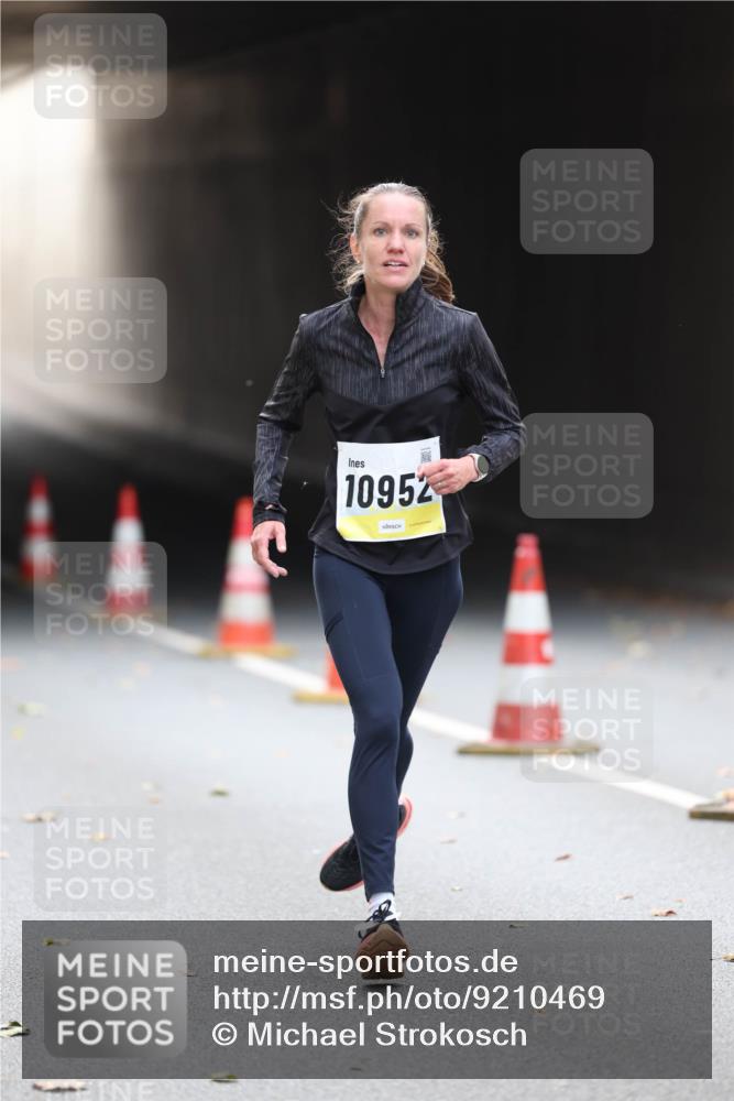 05.10.2025 - 20. swb-Marathon Bremen Michael Strokosch http://msf.ph/oto/9210469 05.10.2025 10:36:24 Laufen 10952 meine-sportfotos.de