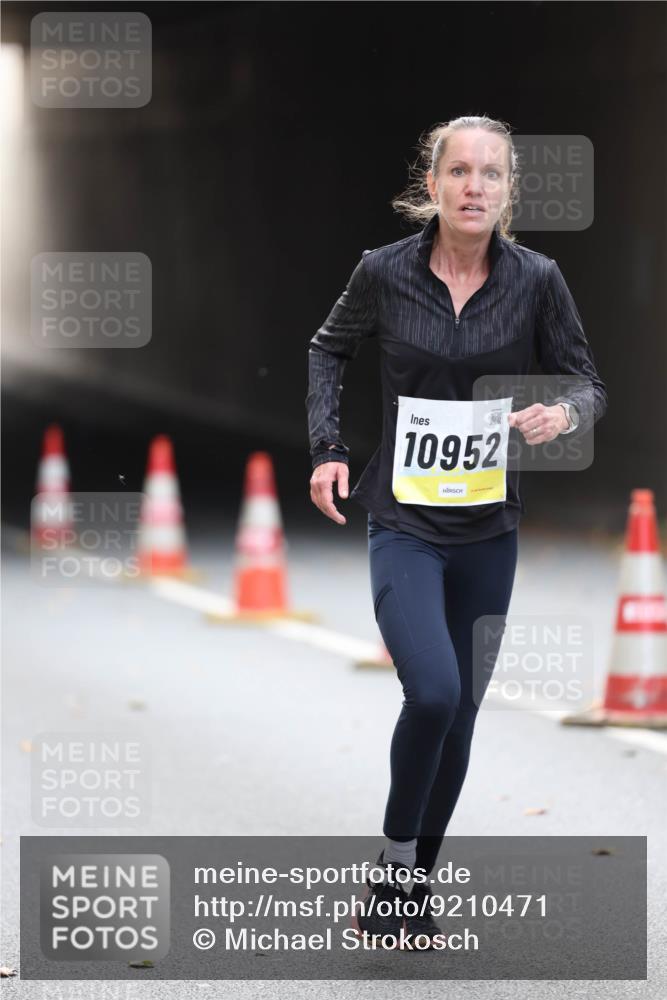 05.10.2025 - 20. swb-Marathon Bremen Michael Strokosch http://msf.ph/oto/9210471 05.10.2025 10:36:25 Laufen 10952 meine-sportfotos.de
