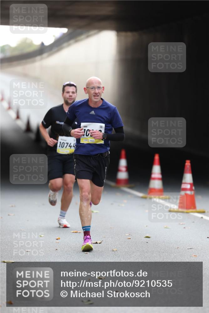 05.10.2025 - 20. swb-Marathon Bremen Michael Strokosch http://msf.ph/oto/9210535 05.10.2025 10:37:13 Laufen 10, 10744, 02006 meine-sportfotos.de