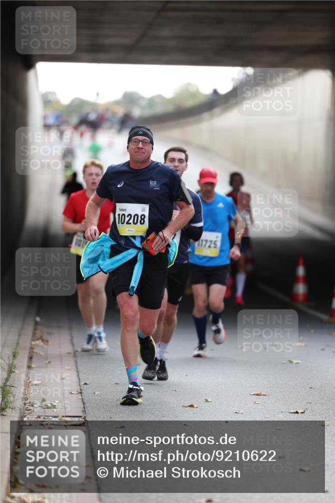 05.10.2025 - 20. swb-Marathon Bremen Michael Strokosch http://msf.ph/oto/9210622 05.10.2025 10:37:55 Laufen 10, 10208, 11725 meine-sportfotos.de