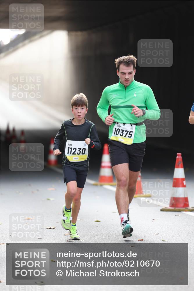 05.10.2025 - 20. swb-Marathon Bremen Michael Strokosch http://msf.ph/oto/9210670 05.10.2025 10:38:18 Laufen 11230, 10375 meine-sportfotos.de