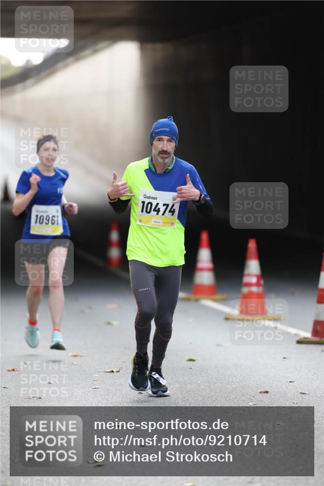 05.10.2025 - 20. swb-Marathon Bremen Michael Strokosch http://msf.ph/oto/9210714 05.10.2025 10:38:41 Laufen 10961, 10474 meine-sportfotos.de